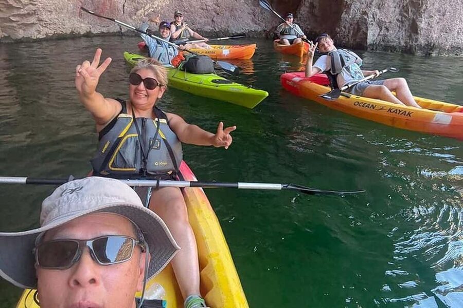 Las Vegas/Willow Beach: Guided Kayak Tour to Emerald Cave - The return paddle and the changing view