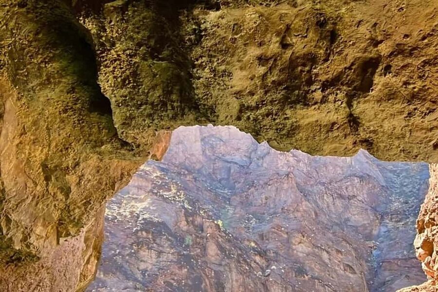 Las Vegas/Willow Beach: Guided Kayak Tour to Emerald Cave - The guide makes the difference