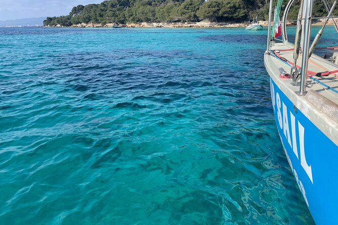 Lérins Islands Sailing Discovery, snorkeling and paddle SUP - Sailing out from Antibes toward the Lérins Islands