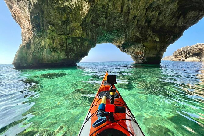 Leuca kayak tour + swimming + speleo-trek in cave - The beginner lesson makes the first paddle easier