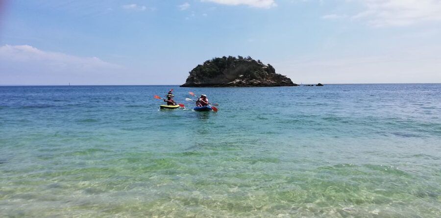 Lisbon: Full-Day Arrabida Kayak Tour with Picnic - From Lisbon to Praia do Creiro