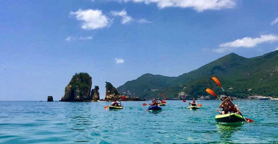 Lisbon: Full-Day Arrabida Kayak Tour with Picnic - Paddling past Galapos and Galapinhos