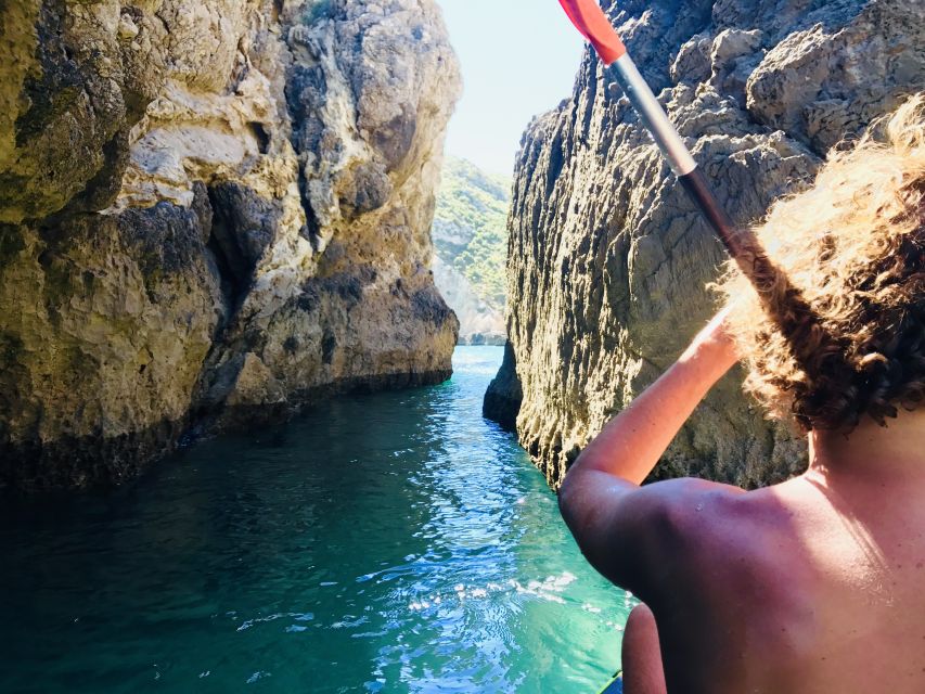 Lisbon: Full-Day Sesimbra Kayak Tour with Picnic - Practical details that can shape your day