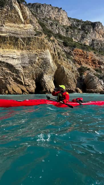 Lisbon: Sesimbra Kayak Discovery Experience - Paddling through Arrábida Natural Park