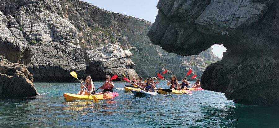 Lisbon: Sesimbra Kayak Discovery Experience - Who should book this kayak tour