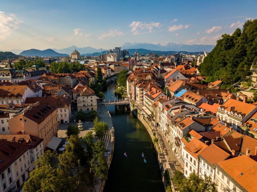 Ljubljana: Stand-Up Paddle Boarding Tour - Weather, clothing, and practical limits
