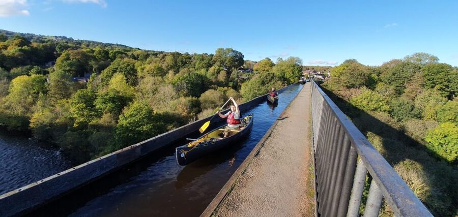 Llangollen: Guided Aqueduct Canoe Tour - Why paddling across Pontcysyllte is special