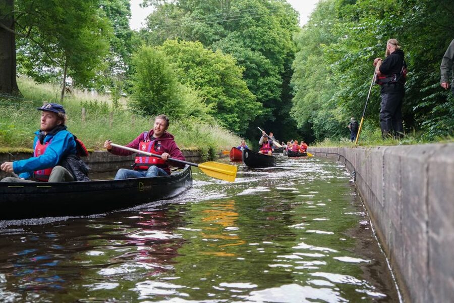 Llangollen: Guided Aqueduct Canoe Tour - Meeting point and what to bring