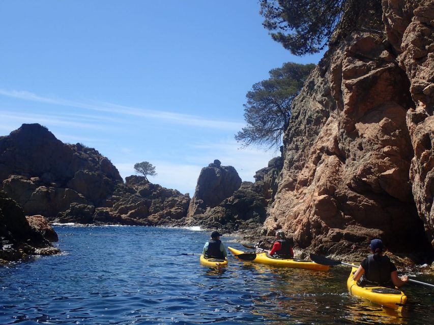 Lloret de Mar: 3-Hour Kayak and Snorkel Tour on Costa Brava - Paddling Along the Costa Brava Rocks