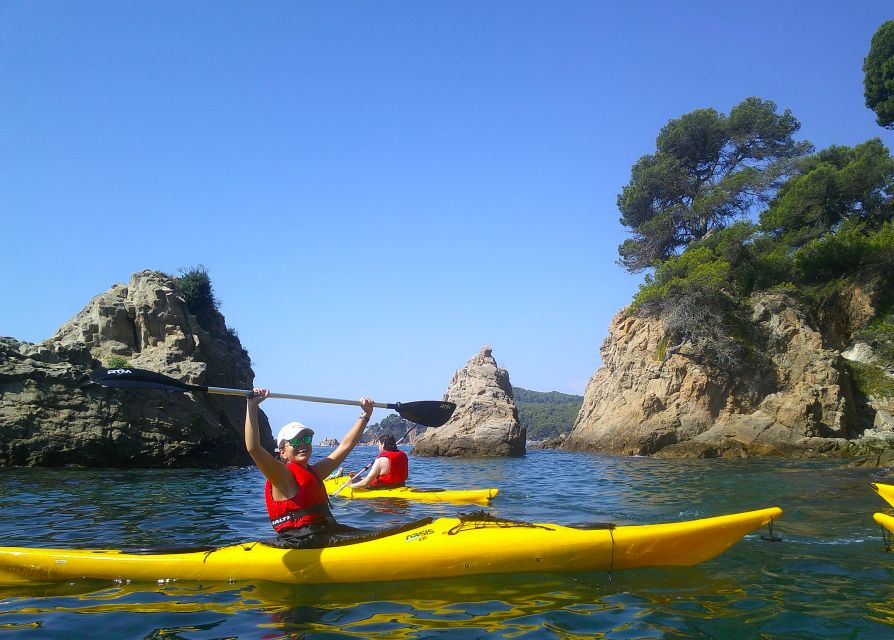 Lloret de Mar: 3-Hour Kayak and Snorkel Tour on Costa Brava - Reaching a Secluded Cove for Snorkeling