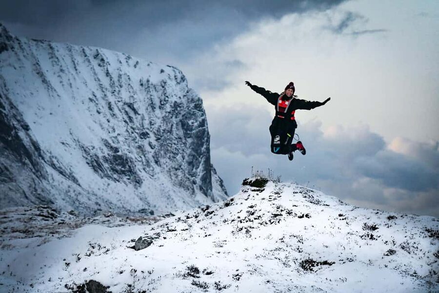 Lofoten: Half-Day Winter Kayak Adventure - A hot drink and snack beside the water