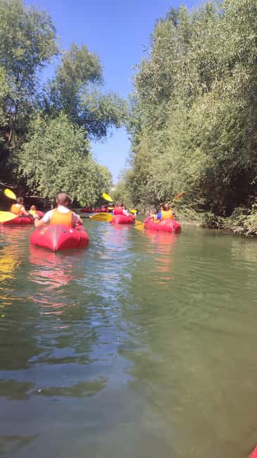 Lucca: Family-Friendly Kayaking Tour with Aperitif - The family question: is it really suitable for young children?