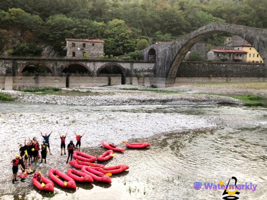 Lucca: kayak nel torrente Lima - Who may want a different river day