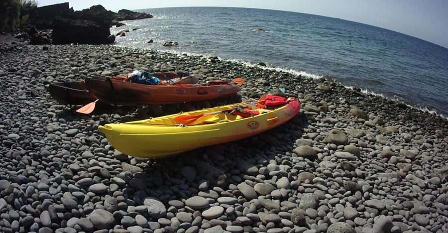 Madeira: Garajau Nature Reserve Kayak and Snorkel Tour - The 40-minute paddle toward Lazareto