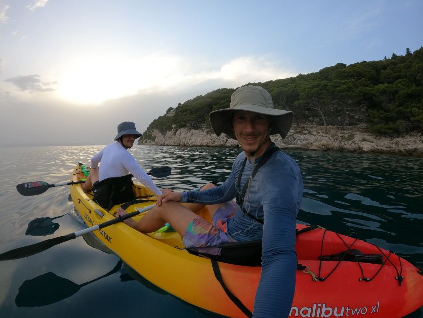 Makarska: Guided Sea Kayaking Tour with Snorkeling Stop - Starting below Restaurant Lavander