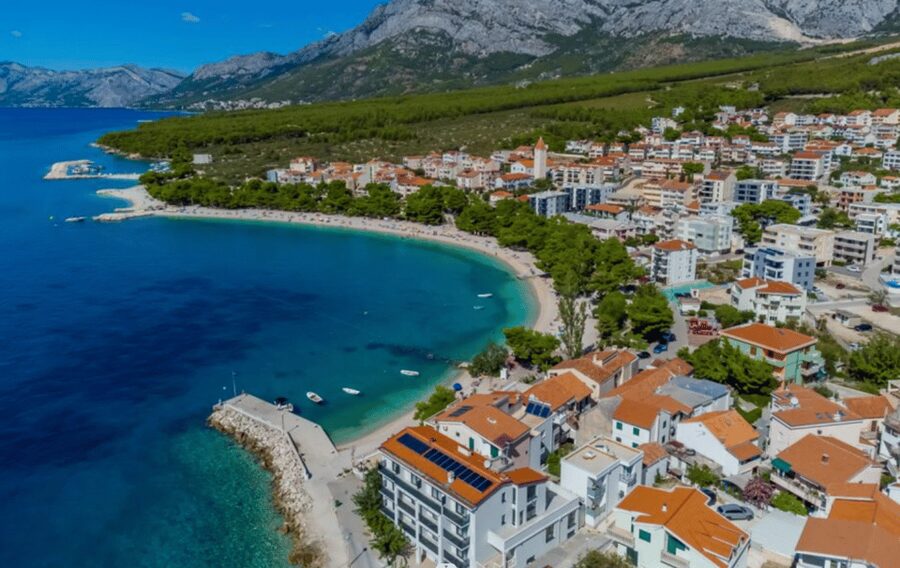 Makarska: Sea kayaking & snorkeling adventure - MPL Nautika - Who should book this experience