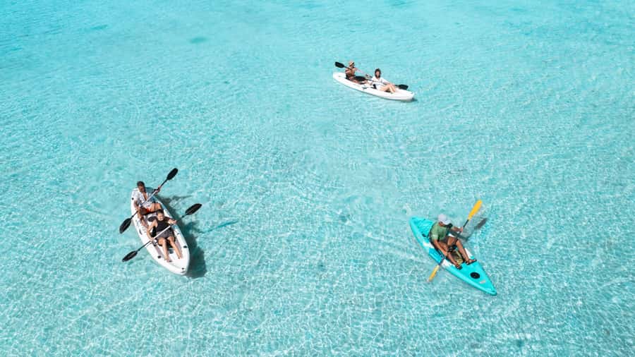 Mauritius: Guided Kayak tour to Benitiers Island - Paddling out from Le Morne
