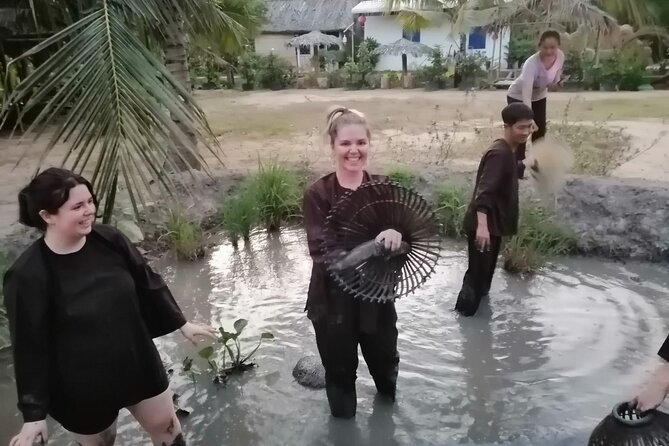 Mekong Delta Nature Cano-Kayak-Cycling & Fishing Private Day Trip - Cooking banh xeo and eating lunch