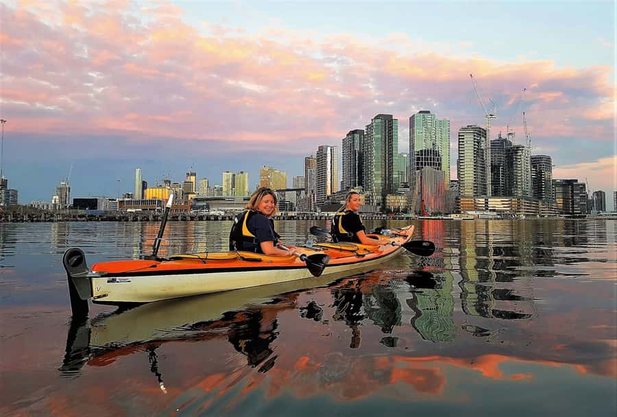 Melbourne: Sunset Kayak Tour with Dinner - Key points to know before booking