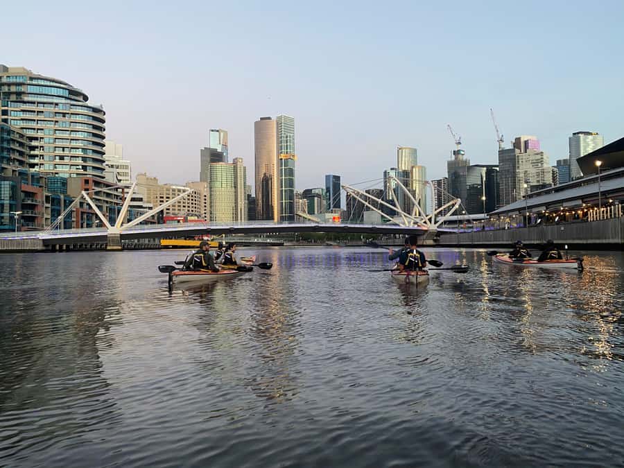 Melbourne: Sunset Kayak Tour with Dinner - Weather, clothing, and practical planning