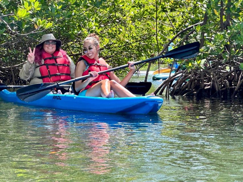 Miami: Paddle Board or Kayak Rental in Virginia Key - The safety briefing and equipment