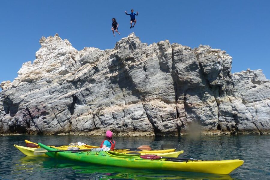 Milos: Guided Kayaking Trip with Snorkelling & Lunch - Safety, comfort, and the small-group advantage