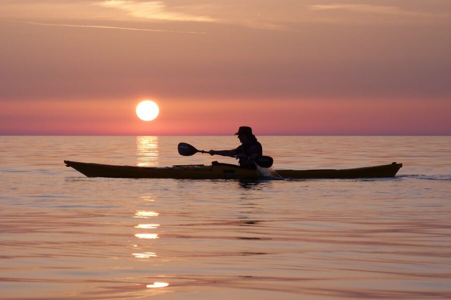 Milos: Sea Kayaking Trip at Sunset with Snack - Practical Tips for a Better Evening