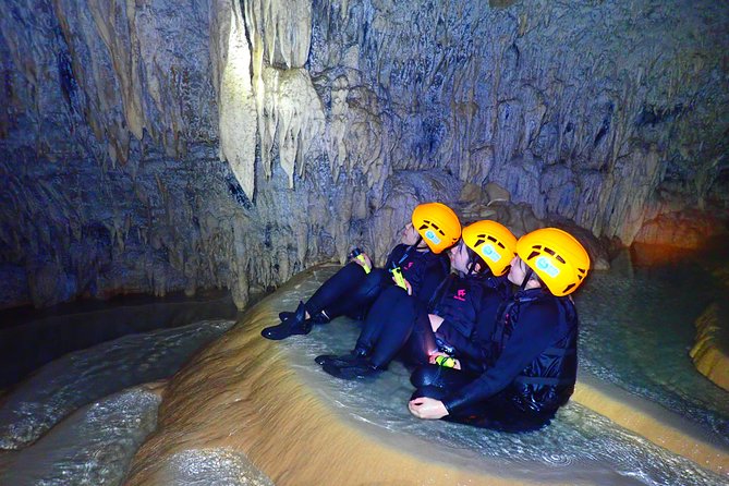 [Miyako Island / Half Day] Pumpkin Limestone Cave & Sea Kayaking - What the two-hour schedule looks like