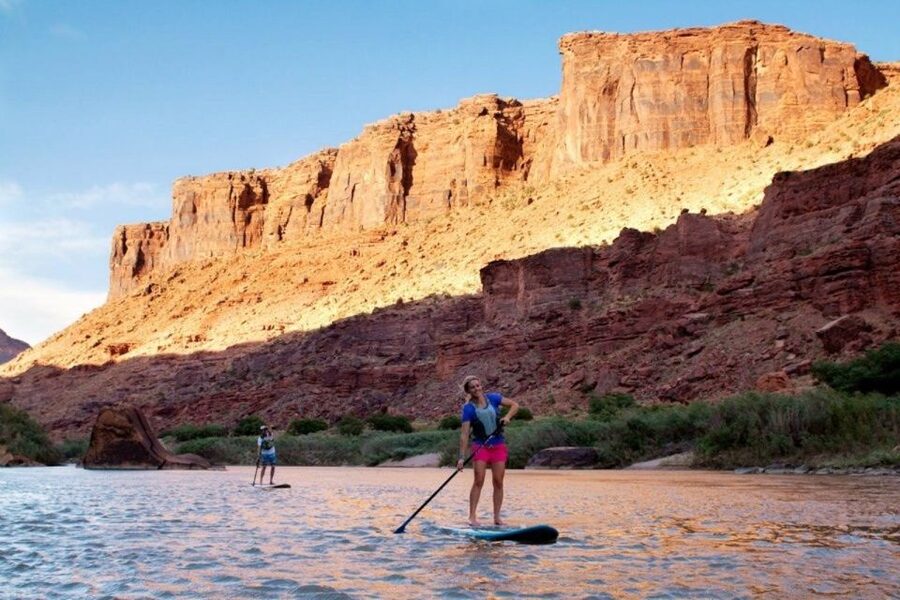 Moab: Stand-Up Paddleboard with small rapids on Colorado - A SUP trip with real river action near Moab