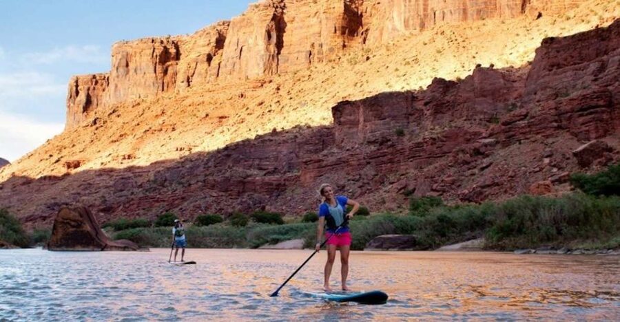 Moab: Stand-Up Paddleboard with small rapids on Colorado - From Paddle Moab to the river in 15 minutes