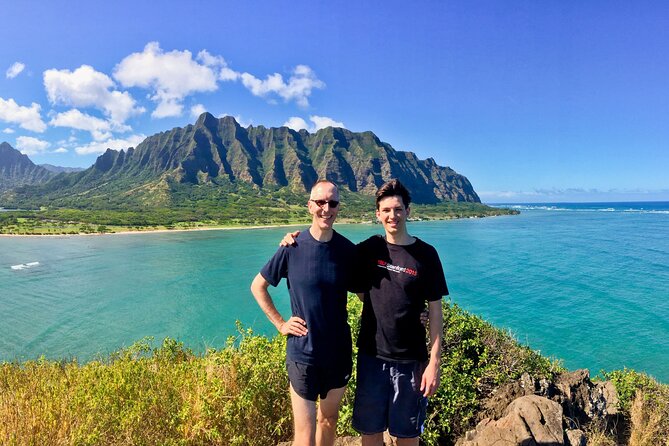 Mokolii Island Self Guided Kayak Tour - Hiking the island’s shoreline