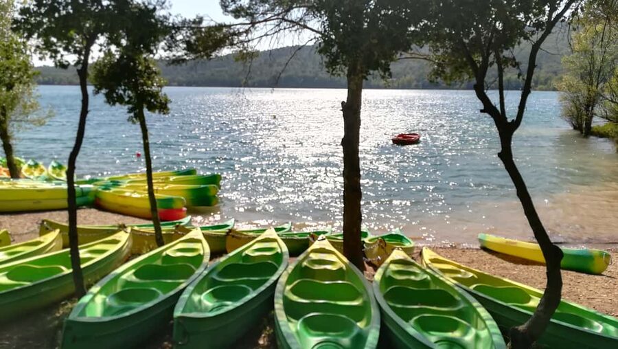 Montpezat: Canoe and kayak rental in the Verdon Gorges - Kayak or canoe: which boat fits you?