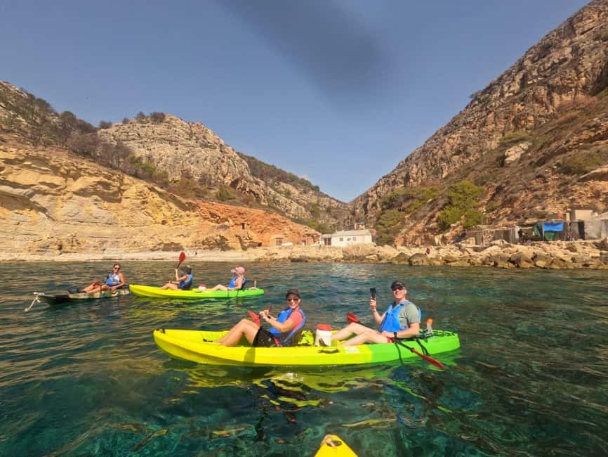 Moraig: Kayak Excursion to Moraig & Cave peces-testos - The short return paddle and Cueva de los Arcos
