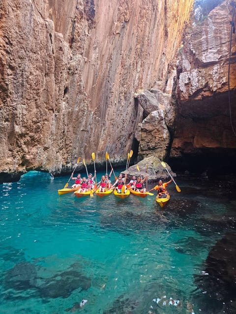 Moraira: Kayak trip from Moraira - Paddling toward Cap Blanc or Punta Estrella