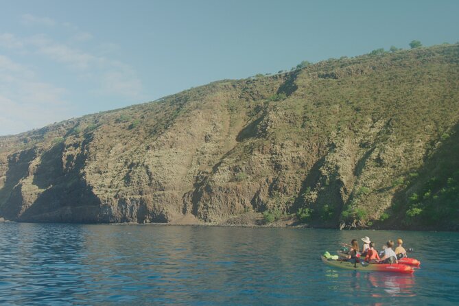 Morning Magic Kayak and Snorkel Adventure in Kealakekua Bay - Paddling toward Kealakekua Bay State Historical Park