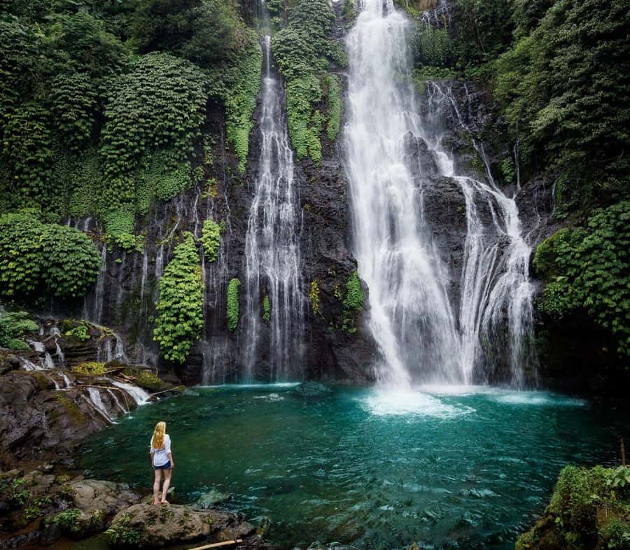 Munduk: Twin Lakes Jungle Hike with Lake Canoe and Waterfall - Key points to know before booking