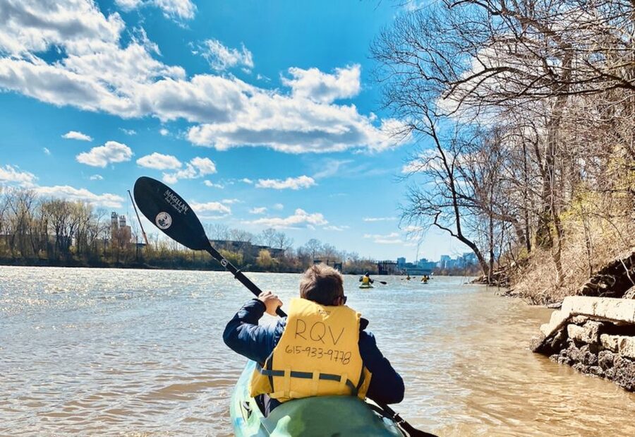 Nashville: Downtown Kayak Rental with Shuttle - Heat, rain, and what to bring