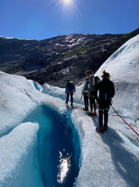 Nigards: Kayaking and Glacier Hike - Key points before you book