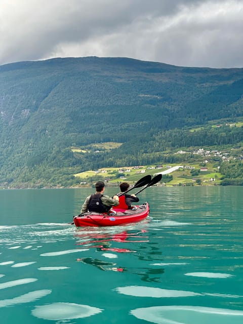 Olden: Experience Beginner-friendly Fjord Kayaking - How the guides shape the outing