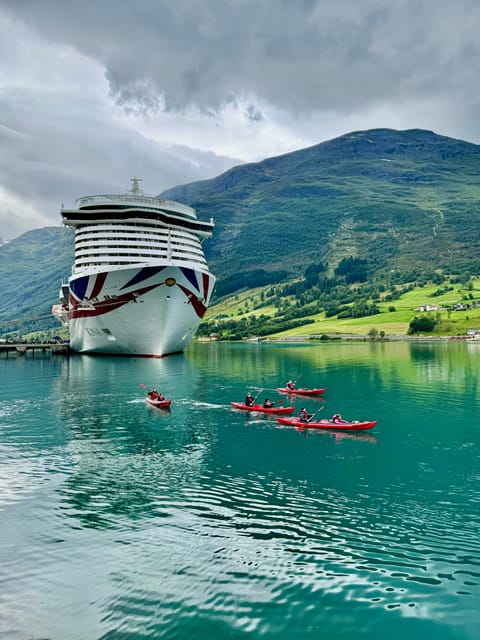 Olden: Experience Beginner-friendly Fjord Kayaking - Finding the brown boathouse near the cruise port