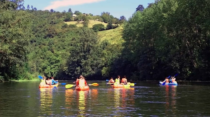 Oviedo: Canoe Descent on the Nalón River - What happens before you enter the water