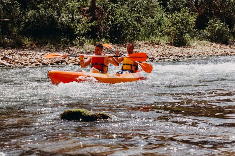 Oviedo: Canoe Descent on the Nalón River - Why the guide matters on this route