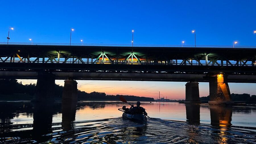 Packrafting kayaking guided tour Vistula river Warsaw Poland - Should you book this Warsaw packrafting tour?
