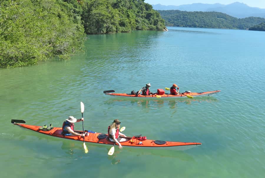 Paraty Bay: Half-Day Mangroves and Beaches Tour by Kayak - What to pack for the bay