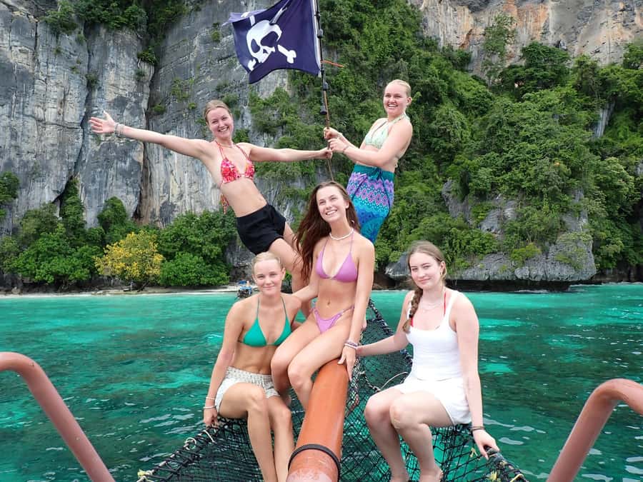 Phi Phi: Pirate Boat with Snorkeling, Kayaking, and Party - Food, drinks, and comfort on board
