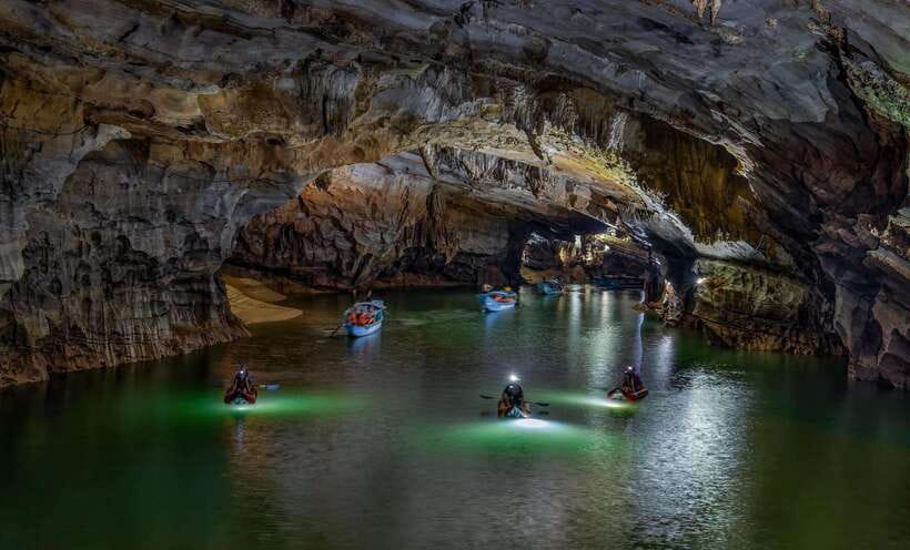 Phong Nha: Phong Nha Cave Expedition 4.5 km by Kayak - 9:00 a.m. pickup and a practical briefing
