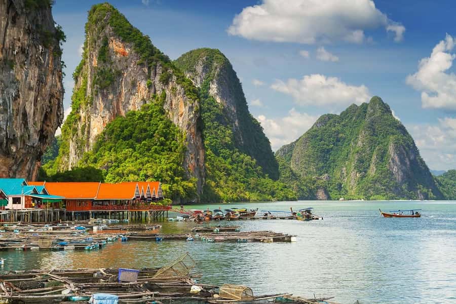 Phuket: James Bond Island by Speedboat w/ Canoeing & Lunch - Lunch at Panyee Island’s floating village