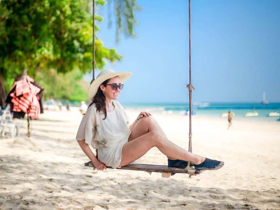 Phuket: James Bond Island Speedboat Tour with Canoeing - Panak Island and its cave choices
