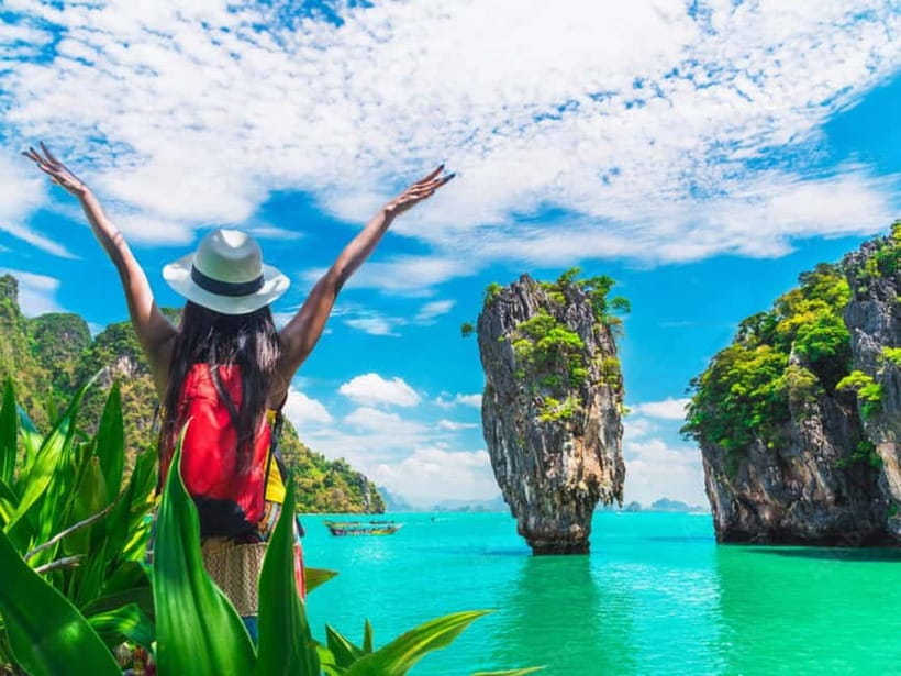 Phuket: James Bond Island Tour & Sea Canoe with Lunch - Lunch and daily life at Koh Panyee