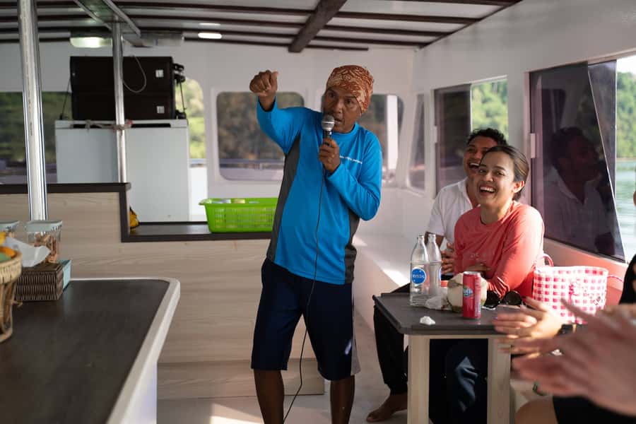 Phuket: James Bond Island Tour with Sea Cave Kayaking - Thai food on the two-deck boat